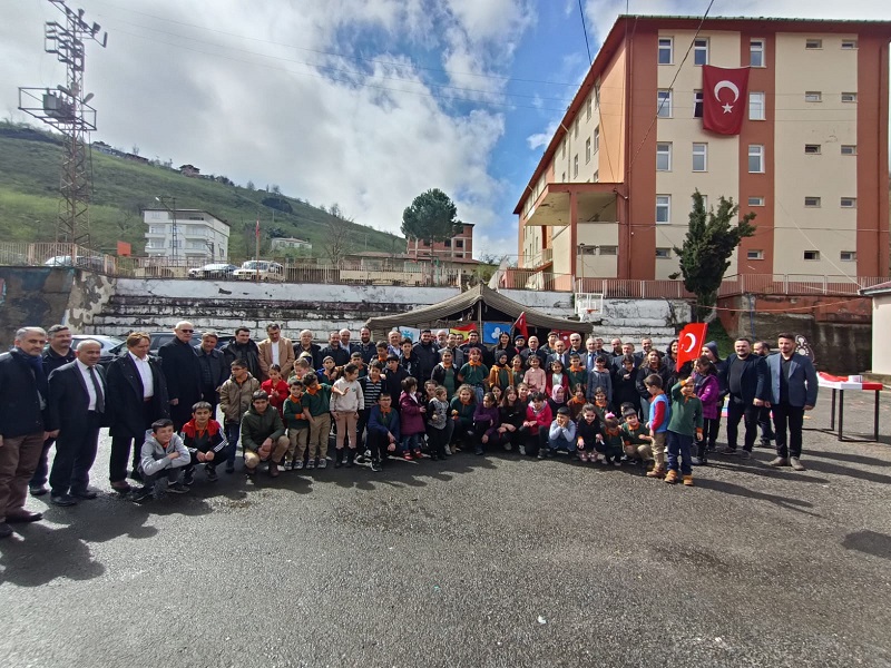 Piraziz’de Türk Dünyası Toplulukları Haftası ve Orman Haftası Kutlama Programı