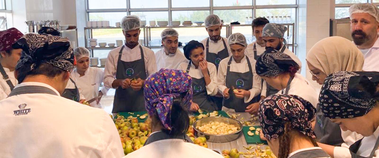 Gastronomi ve Mutfak Sanatları Bölümü Öğrencileri Ramazan Boyunca TRT Trabzon Radyosunda