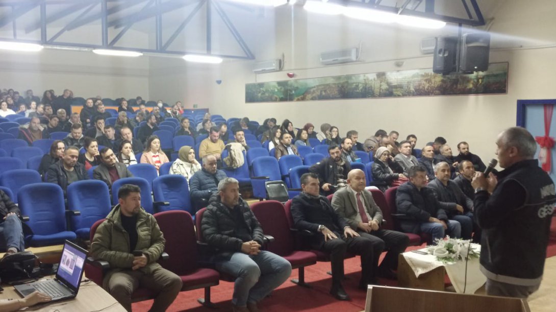 “Narko Rehber ve En İyi Narkotik Polisi Anne” Sunumu Yapıldı
