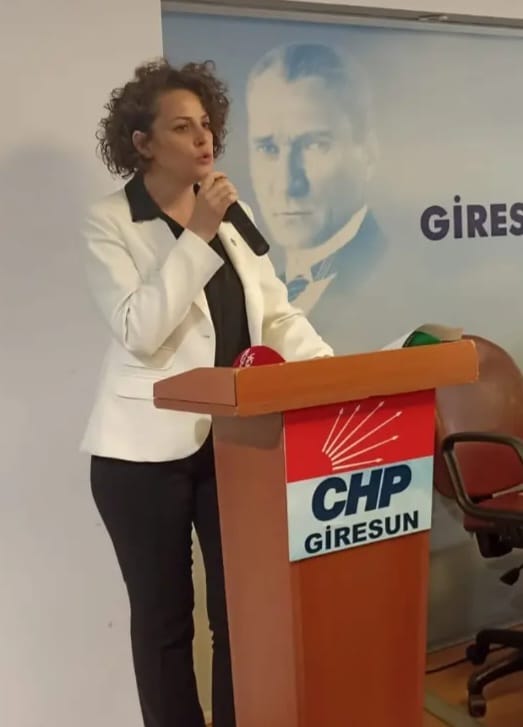 “Kadınlarımız Bütün Haklarını Cumhuriyetimizle Elde Etmiştir”