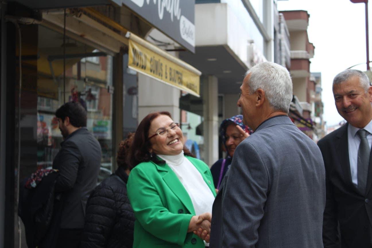 Ünzile Yüksel, Vatandaşlarla Bir Araya Geldi