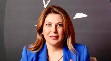 “MAYIS YEDİSİ TÖRENLERİNİ DEPREM NEDENİYLE İPTAL EDENLER, HAVAİ FİŞEKLERLE KUTLAMALAR YAPIP COŞTULAR!”