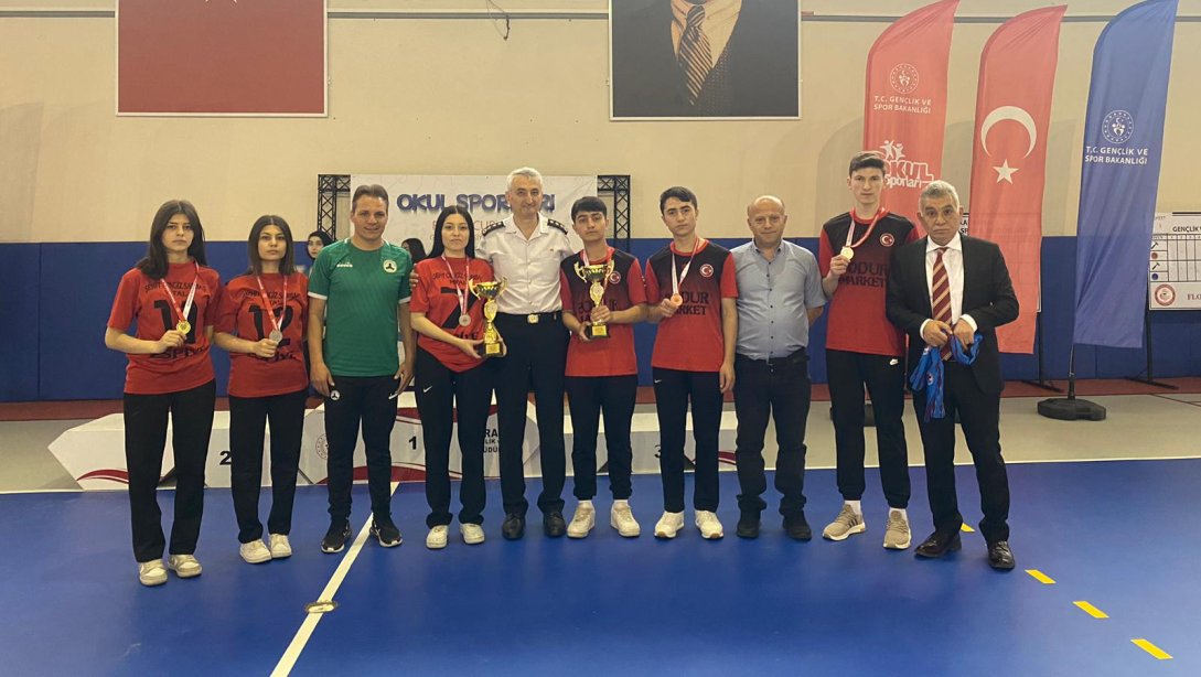 Espiye Şehit Cengiz Sarıbaş MTAL Gençler Floor Curling Türkiye Şampiyonu