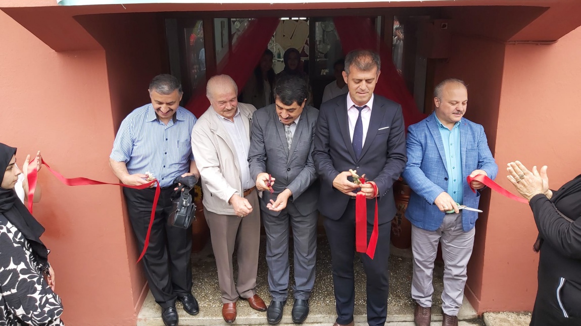 Giresun Boztekke Köyü’nde Yıl Sonu Sergi Açılışı Yapıldı