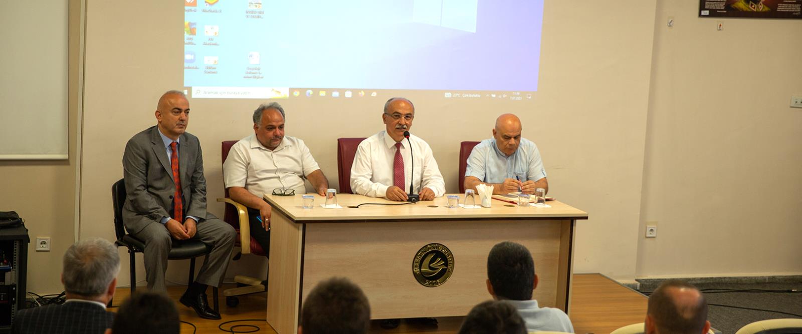 GRÜ Fen-Edebiyat Fakültesi 2022-2023 Akademik Kurul Toplantısı Yapıldı