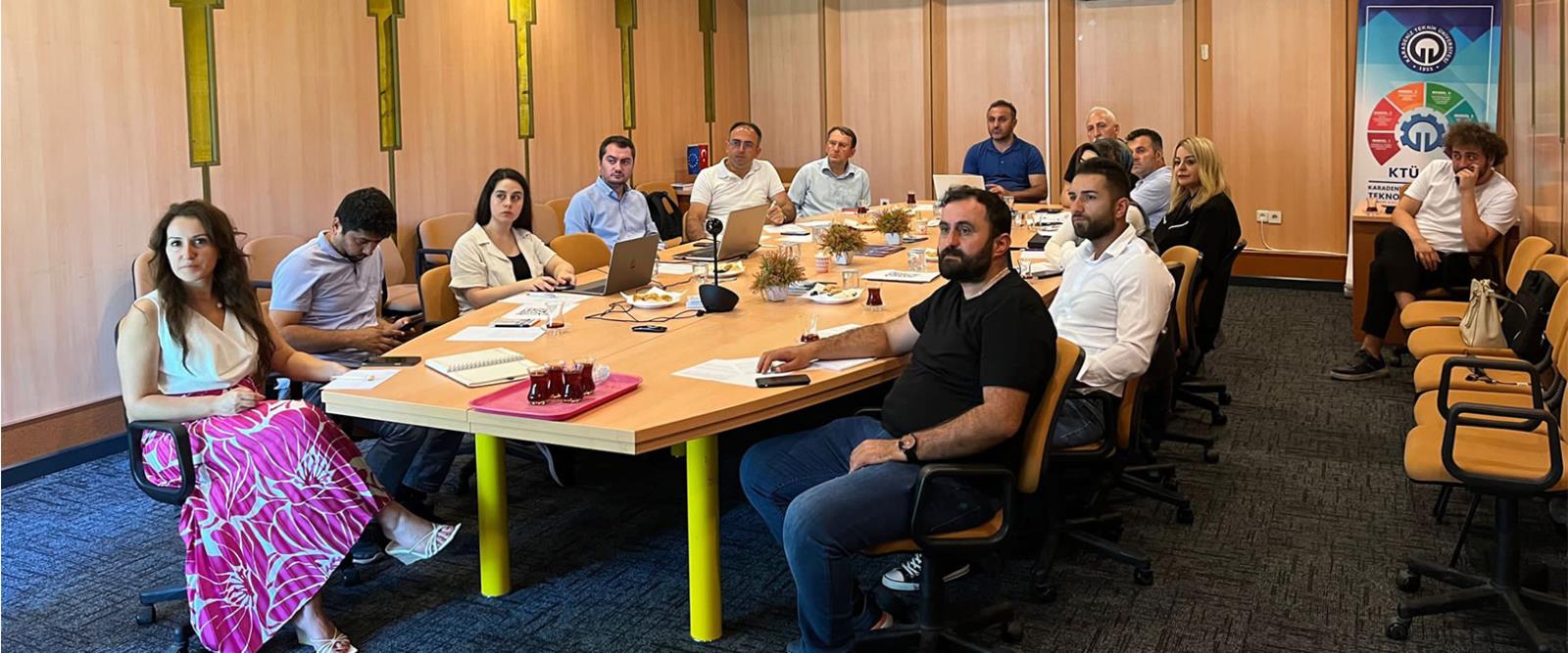 BİGGirisim Konsorsiyumu Girişimcileri TÜBİTAK Paneli Öncesi Sunumlarını Gerçekleştirdi