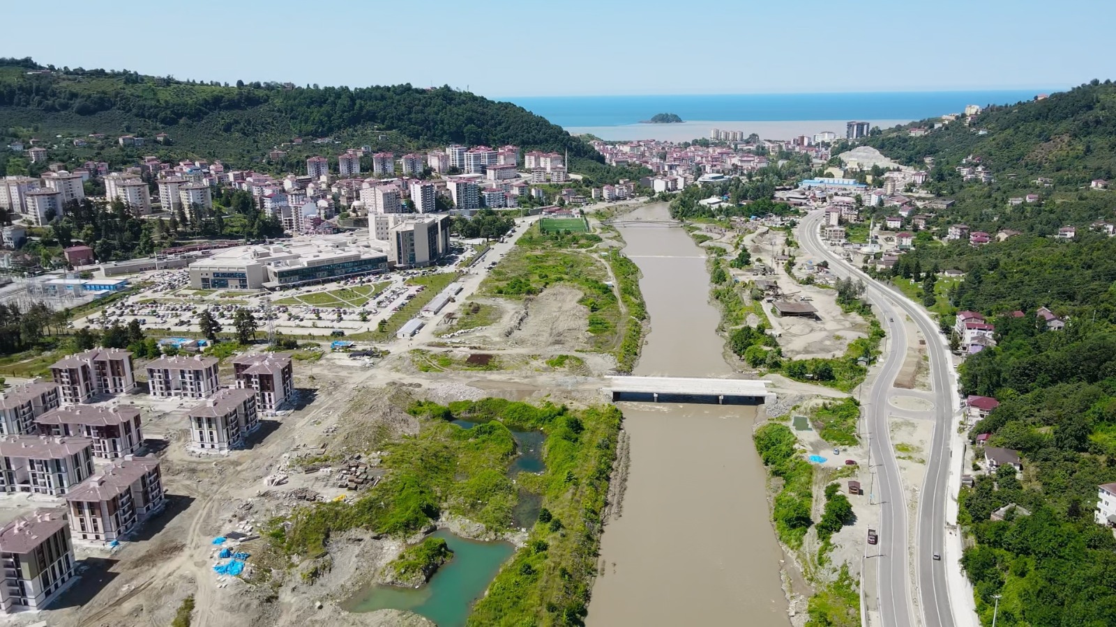 Hastane ve Stadyuma Ulaşım Kolaylığı Sağlanıyor