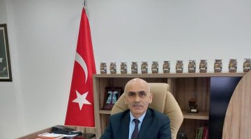 BAŞKAN KARAN; “SİYASET MAKAMI, KONU MANKENLİĞİ MAKAMI OLMAMALI!”