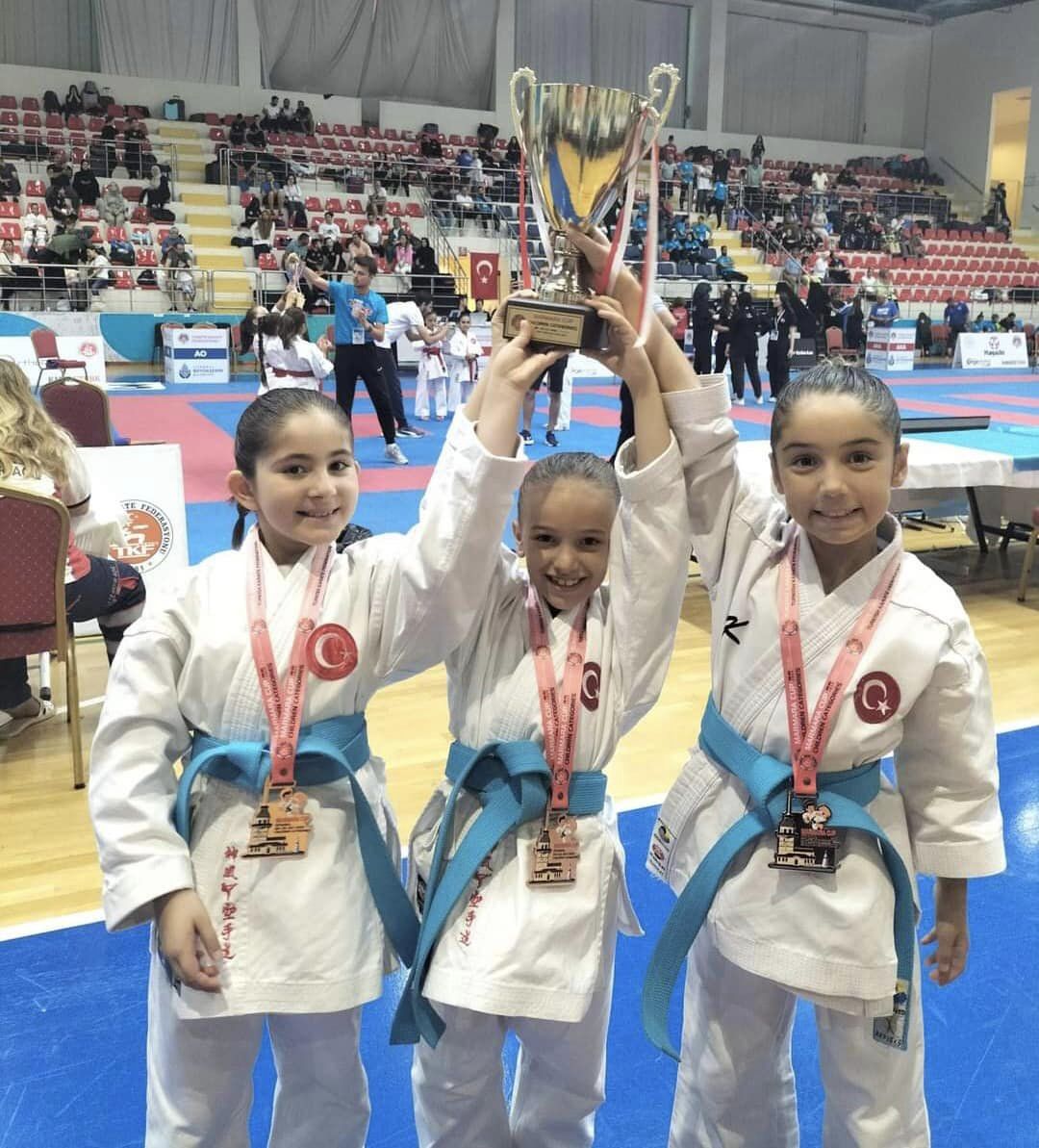 Tirebolu GSB Spor Okulları Karate Branşı Sporcularından Başarı Geldi