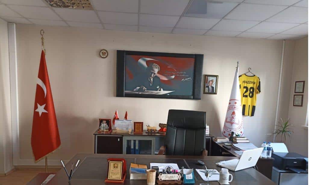 Piraziz’deki Okullarda Yeniden İdareci Görevlendirmeleri Gerçekleştirildi