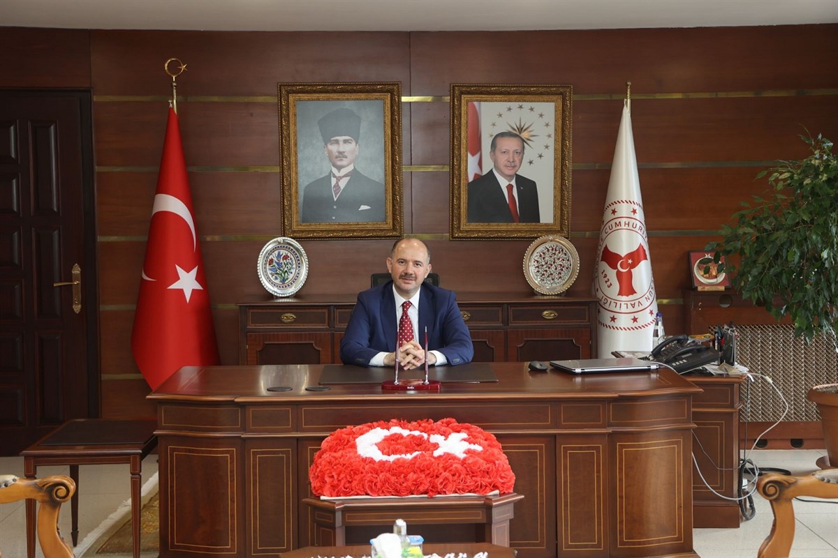Vali Mehmet Fatih Serdengeçti Göreve Başladı