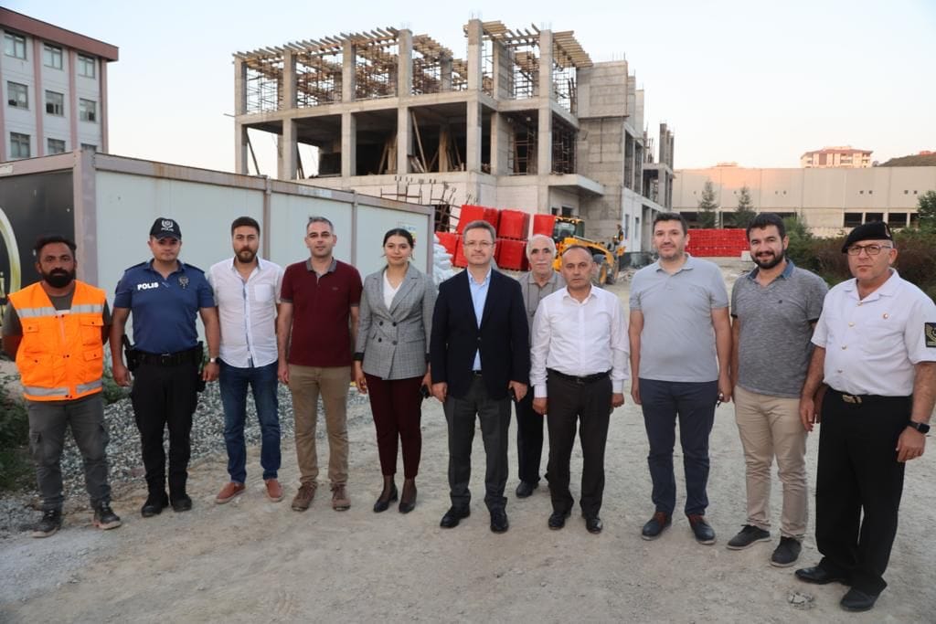 Vali Ünlü’ den Piraziz’e Ziyaret