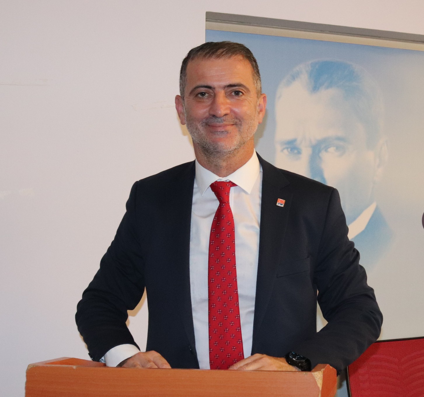 “Büyük Bir Uzlaşı ve Değişim İçin Aday Oluyorum”