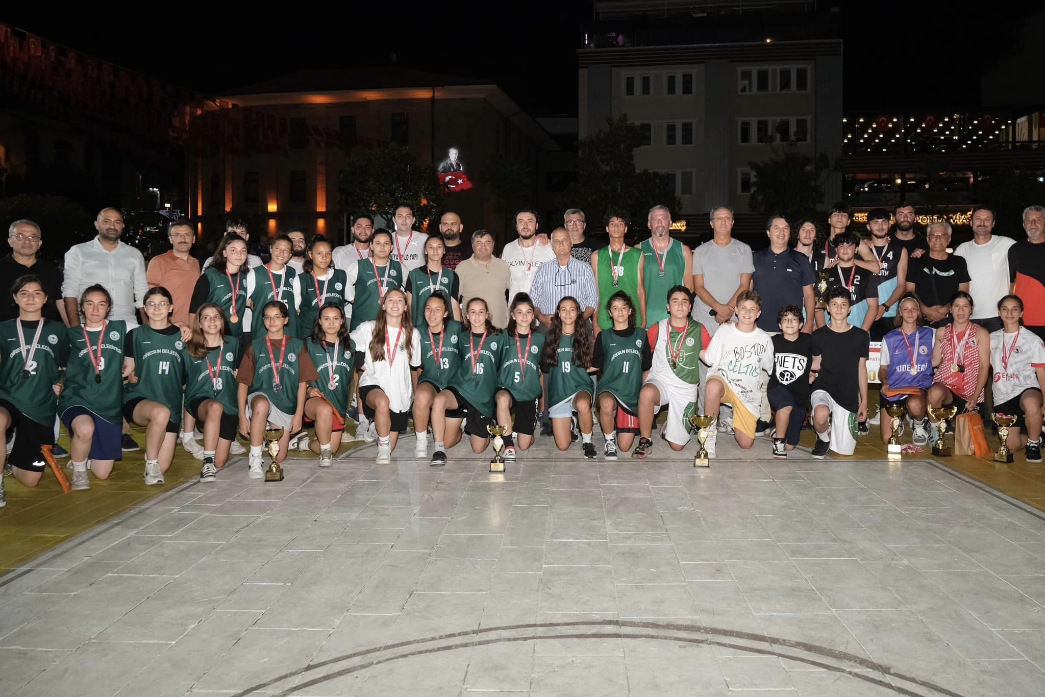 Kıyasıya Rekabetin Yaşandığı Sokak Basketbolu Sona Erdi
