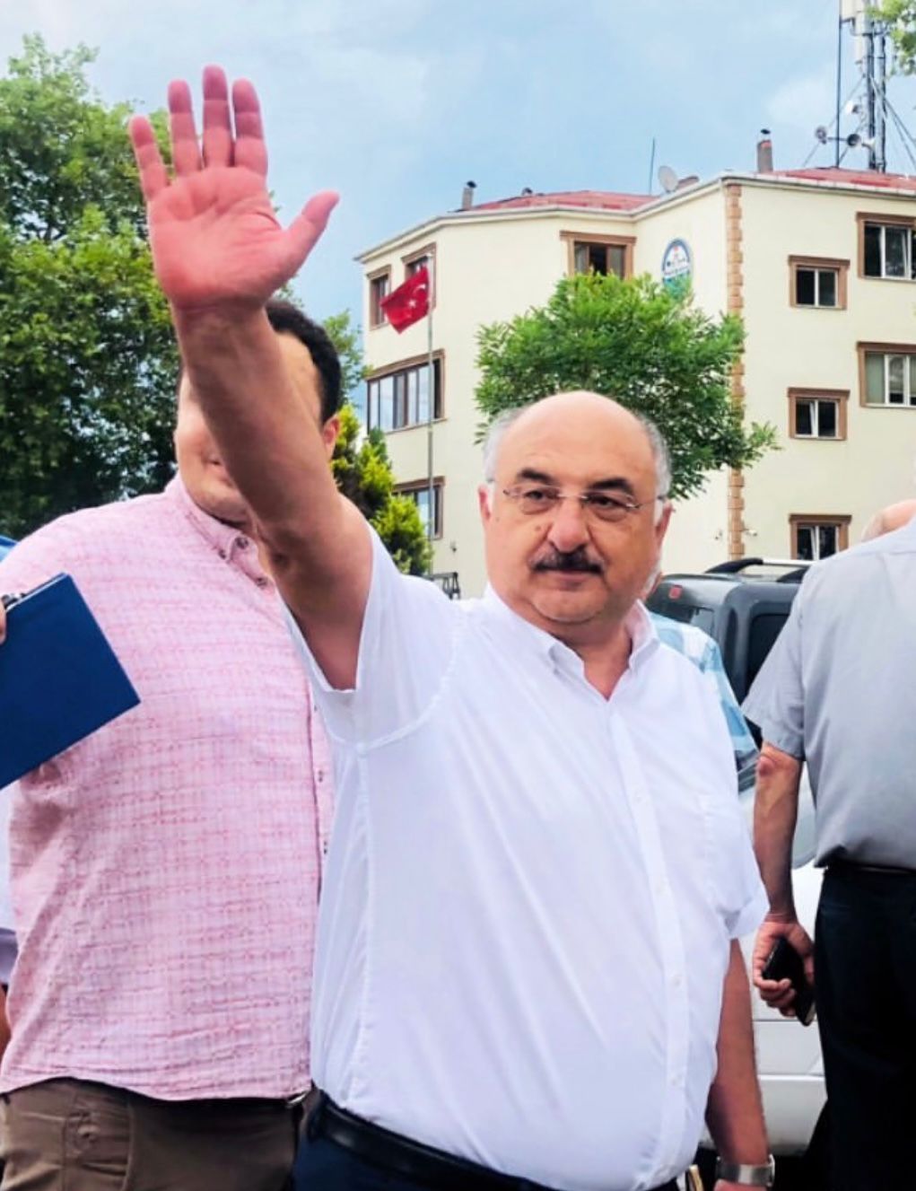 Başkan Uzunalioğlu; “Giresun Belediyesi, Gelin Bu Yanlıştan Vazgeçin!”