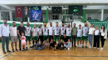 Voleybol Turnuvasında Şampiyon Gençlikspor