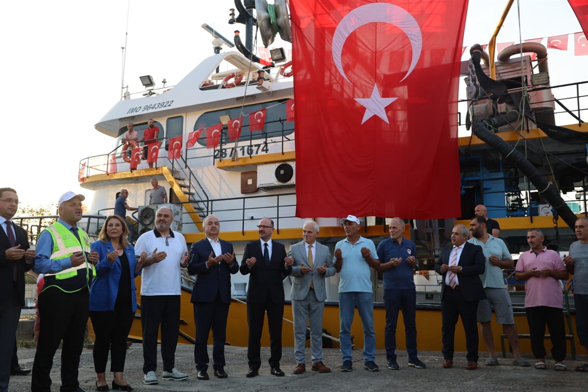 Vali Serdengeçti, “Vira Bismillah” Diyerek Yeni Av Sezonunu Açtı