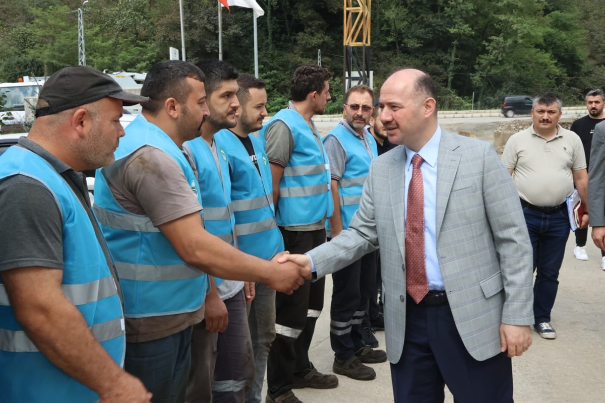 Vali Serdengeçti, Selden Etkilenen Yolları İnceledi