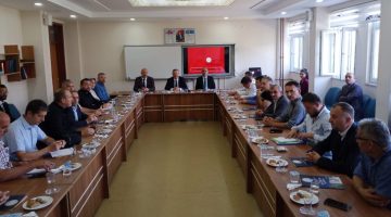 Müdür Tosunoğlu, İmam Hatip Lisesi ve Ortaokulu Müdürleriyle Toplantı Yaptı