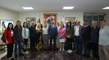 Gazeteciler Derneği Yönetimi ve Gazetecilerden, Vali Serdengeçti’ye Ziyaret