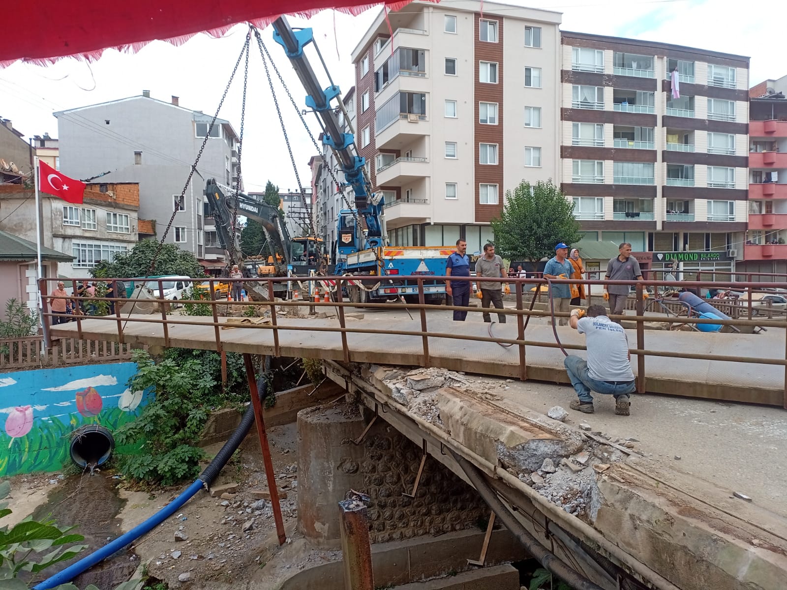 Gıcıklı Köprüsü’nün Yıkımına Başlandı!