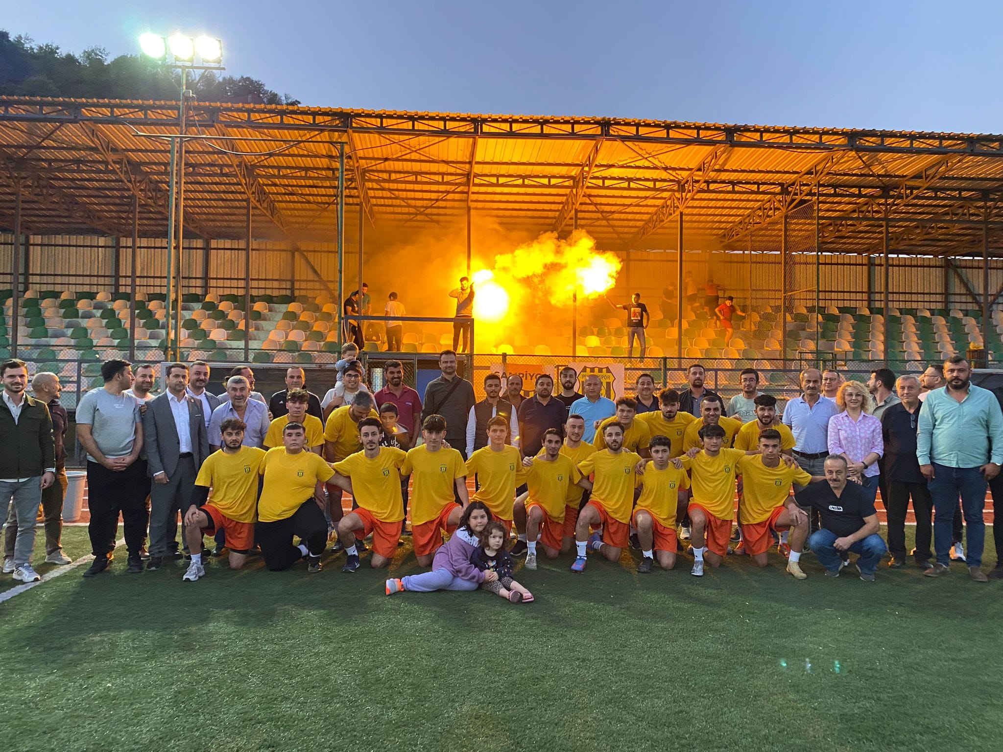Pirazizspor Sahaya İndi