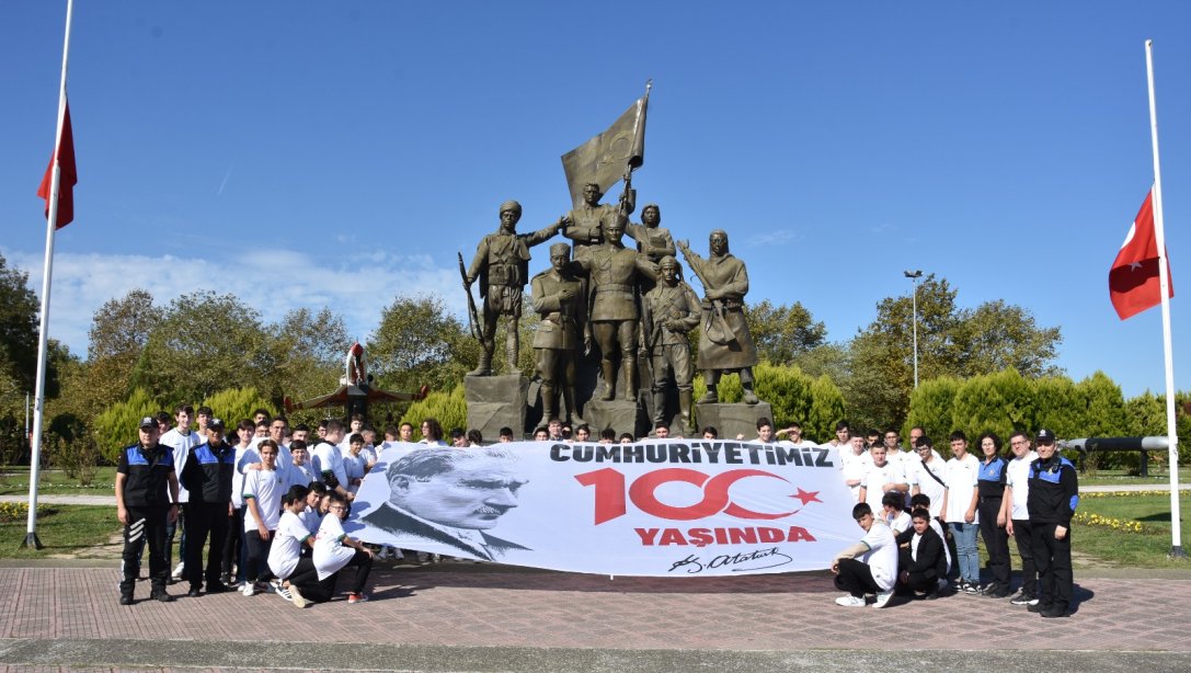 Cumhuriyetimizin 100. Yılında 100 Öğrenci Samsun Gezisinde