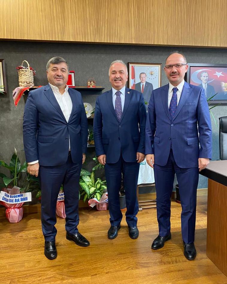 Başkan Şenlikoğlu, Ankara’da Önemli Temaslarda Bulundu