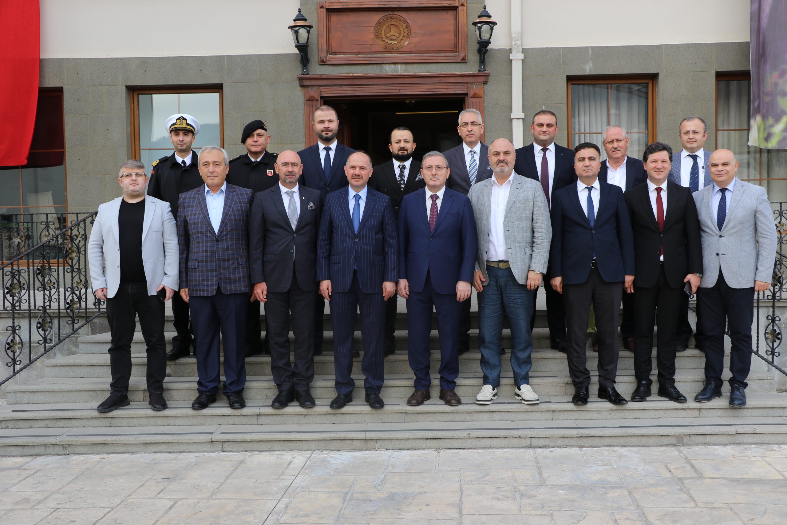 Giresun’da Ticaret-Giresun Ticaret ve Sanayi Odası Tarihi Kitabı Sunumu Yapıldı