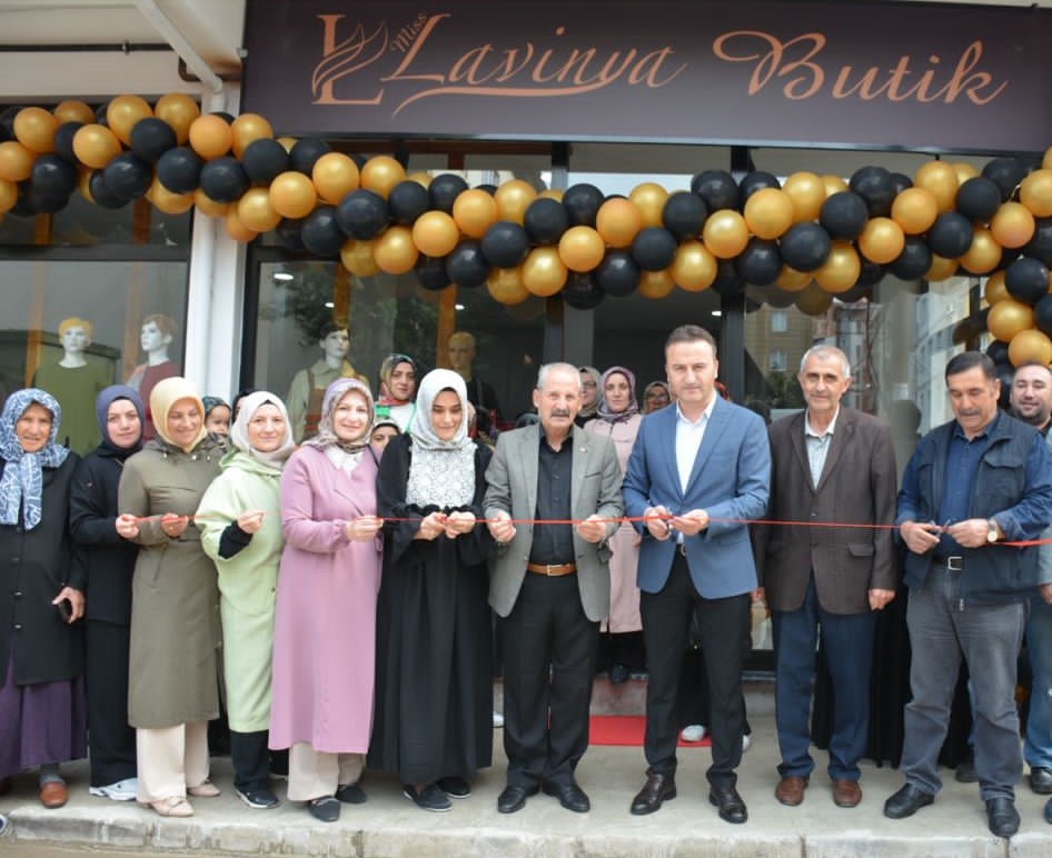 Bulancak’ta ‘Lavinya Butik’ Açıldı