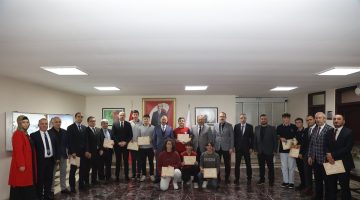 Vali Serdengeçti, MEB Robot Yarışmasında Dereceye Giren Öğrencileri Ağırladı
