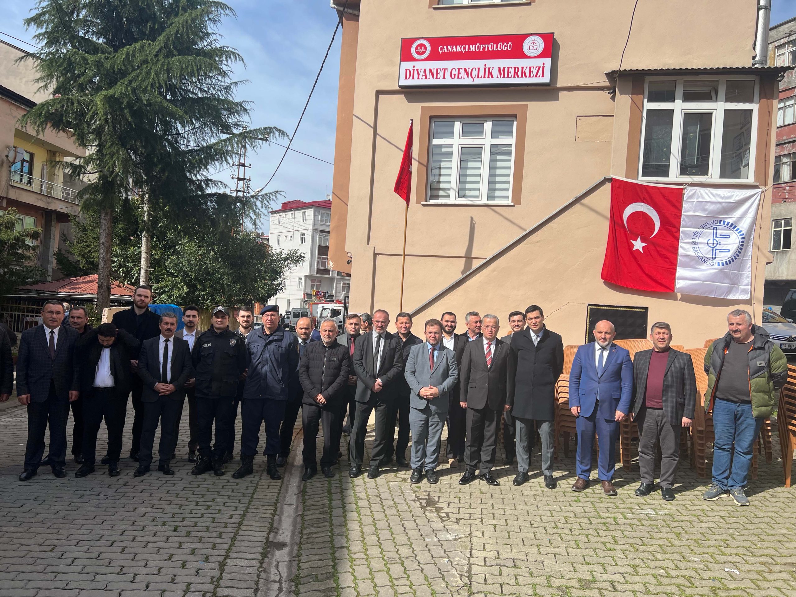 Çanakçı Diyanet Gençlik Merkezi dualarla açıldı