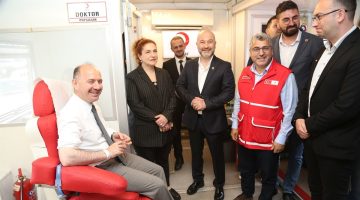 Vali SERDENGEÇTİ’den “1 Kan 10 Fidan” Kampanyasına Destek