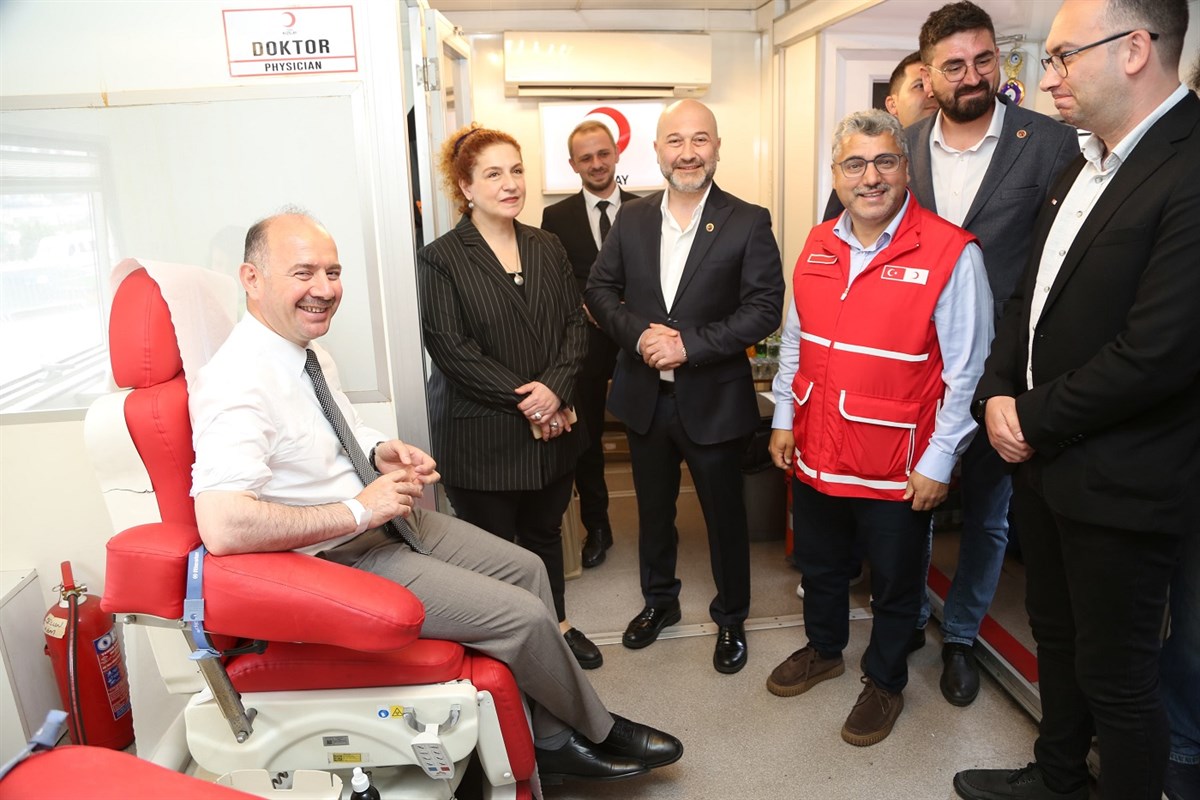 Vali SERDENGEÇTİ’den “1 Kan 10 Fidan” Kampanyasına Destek