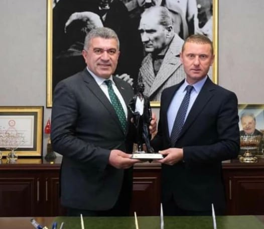 BAŞKAN YEŞİLTEPE’DEN BAŞKAN SIBIÇ’A TEŞEKKÜR ZİYARETİNDE BULUNDU