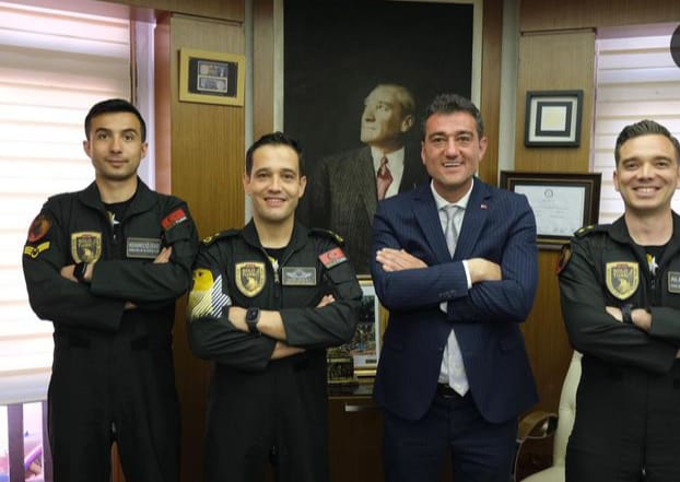 Başkan Fuat KÖSE “SOLOTÜRK Ekibini Belediyemizde Ağırlamaktan Büyük Mutluluk Duydum”