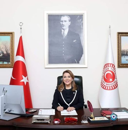 Eczacı Milletvekili Gezmiş Meclis’te eczacıların ve hastaların sorunlarını söyledi YANLIŞ UYGULAMALAR  ECZACIYI DA HASTAYI DA PERİŞAN EDİYOR