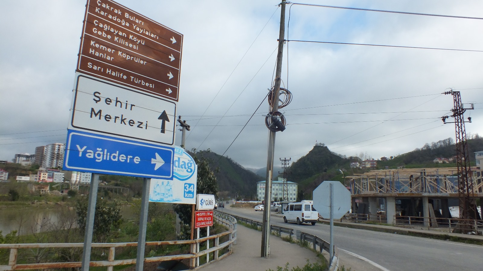 GİRESUN’DA ANLAMSIZ TABELA KALDIRILDI