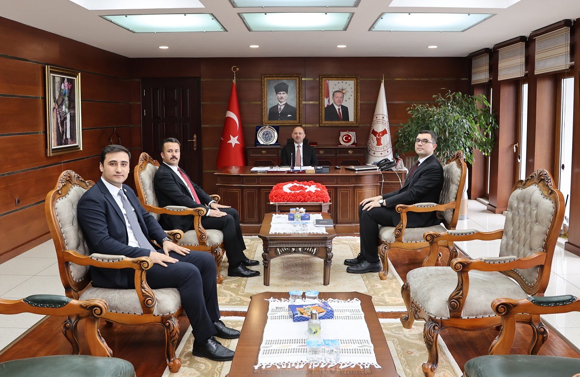 Vali SERDENGEÇTİ, İlimize Yeni Atanan Kaymakamları Kabul Etti