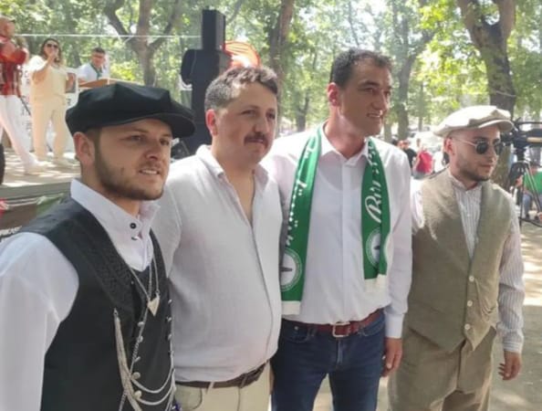 BAŞKAN KÖSE “GURBETÇİ HEMŞERİLERİMİZLE BULUŞTUK, KUCAKLAŞTIK VE HASRET GİDERDİK”