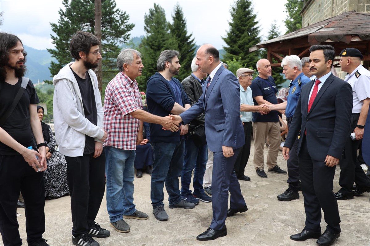 VALİ SERDENGEÇTİ, ŞEHİT ÖMER ÖZTÜRK’ÜN BABASININ CENAZESİNE KATILDI