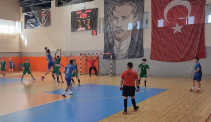HENTBOL’UN GENÇ YETENEKLERİ GİRESUN’DA SAHNE ALIYOR