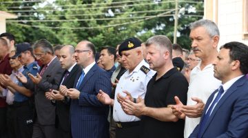 VALİ SERDENGEÇTİ, ŞEHİT KERİM SOFU’NUN ANNESİNİN CENAZESİNE KATILDI