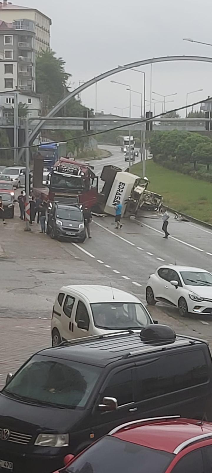 Giresun”da Trafik Kazası! Büyük Şans Eseri Can Kaybı ve Maddi Hasar Yok