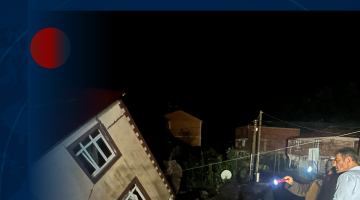 FIRTINANIN VERDİĞİ ZARARA BELEDİYE EKİPLERİ ANINDA MÜDAHALE ETTİ BAŞKAN KÖSE GECE BOYUNCA ÇALIŞMALARI TAKİP ETTİ