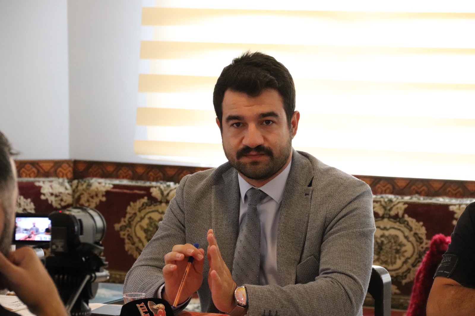 BAŞKAN AYYILDIZ BASINLA KAHVALTIDA BULUŞTU
