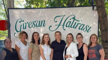 GEZMİŞ, PARTİSİNİN KADINLARIYLA BULUŞTU