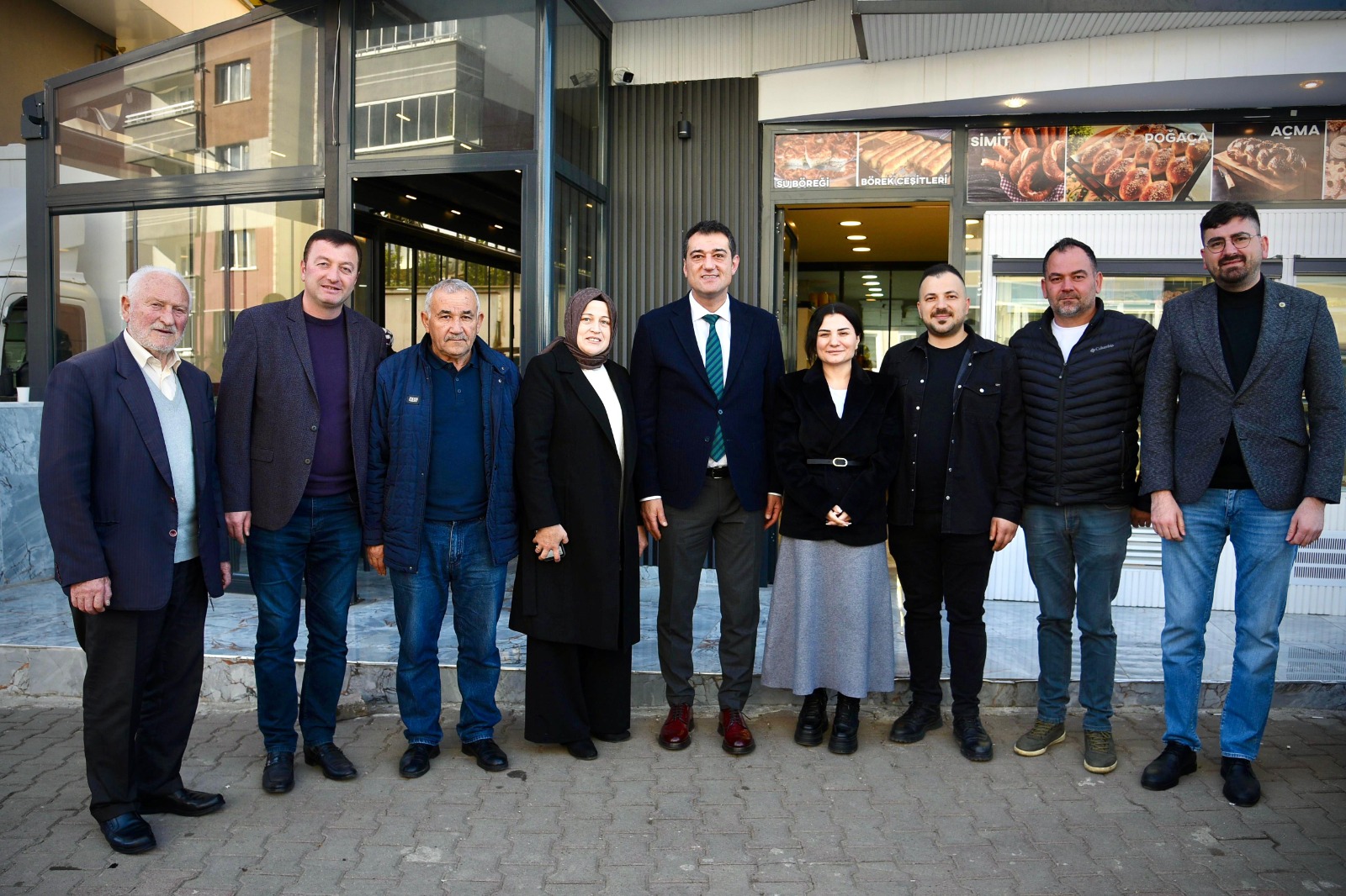 BAŞKAN KÖSE TEMİZLİK İŞLERİ PERSONELİNİN DOĞUM GÜNÜNÜ KUTLADI