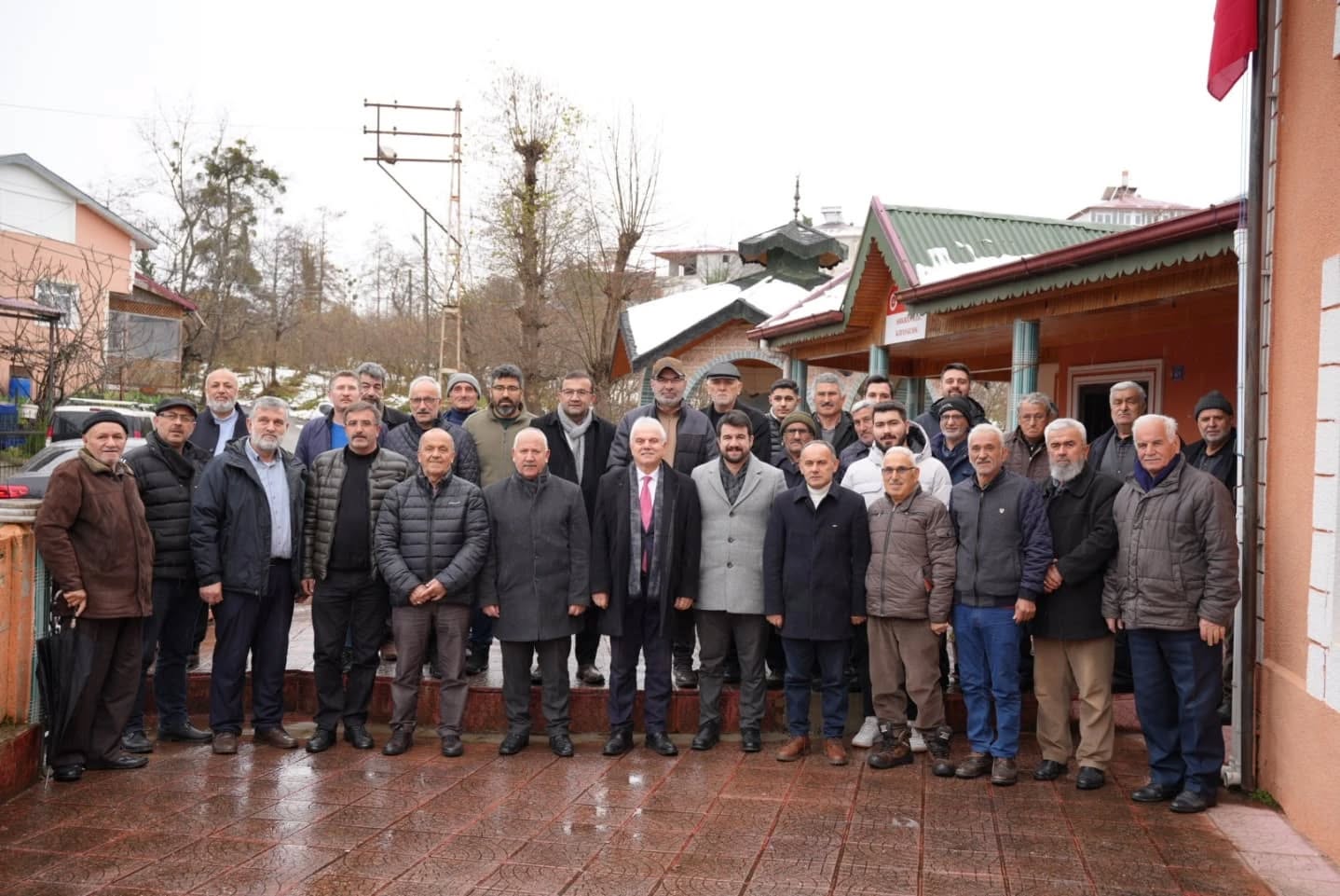 PİRAZİZ’DE UMRE’DEN DÖNENLER İÇİN ANLAMLI BULUŞMA