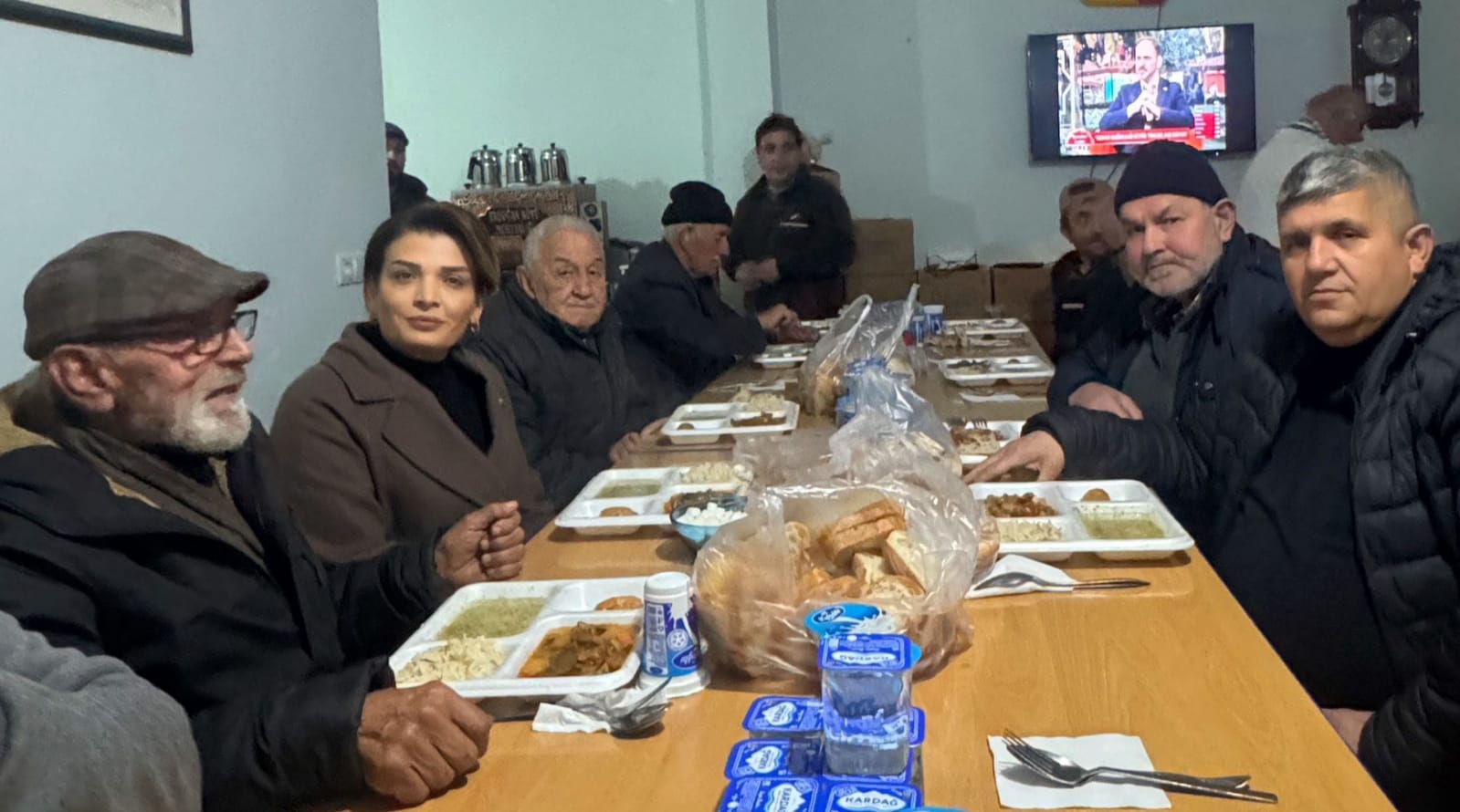 SEFİNE PEKER RAMAZANDA da HALKLA BULUŞUYOR
